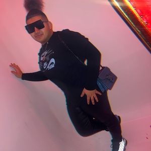 Meet your Posher, Armando